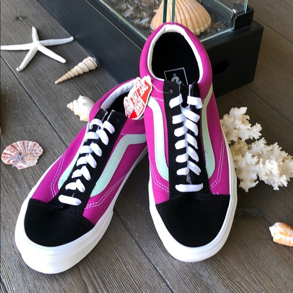 🔥🔥VANS- VINTAGE SPORT SHOES🔥🔥 - Picture 2 of 8